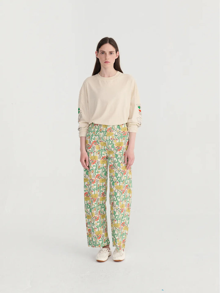 Pantalón cropped de sarga con patrón estampado Color Herbalist
