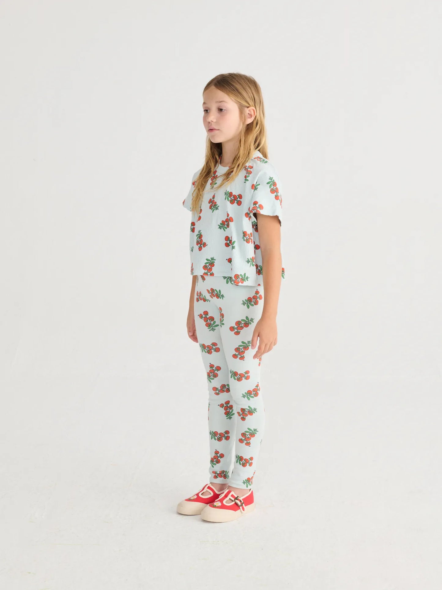 Juicy Tomatoes all over cropped T-shirt