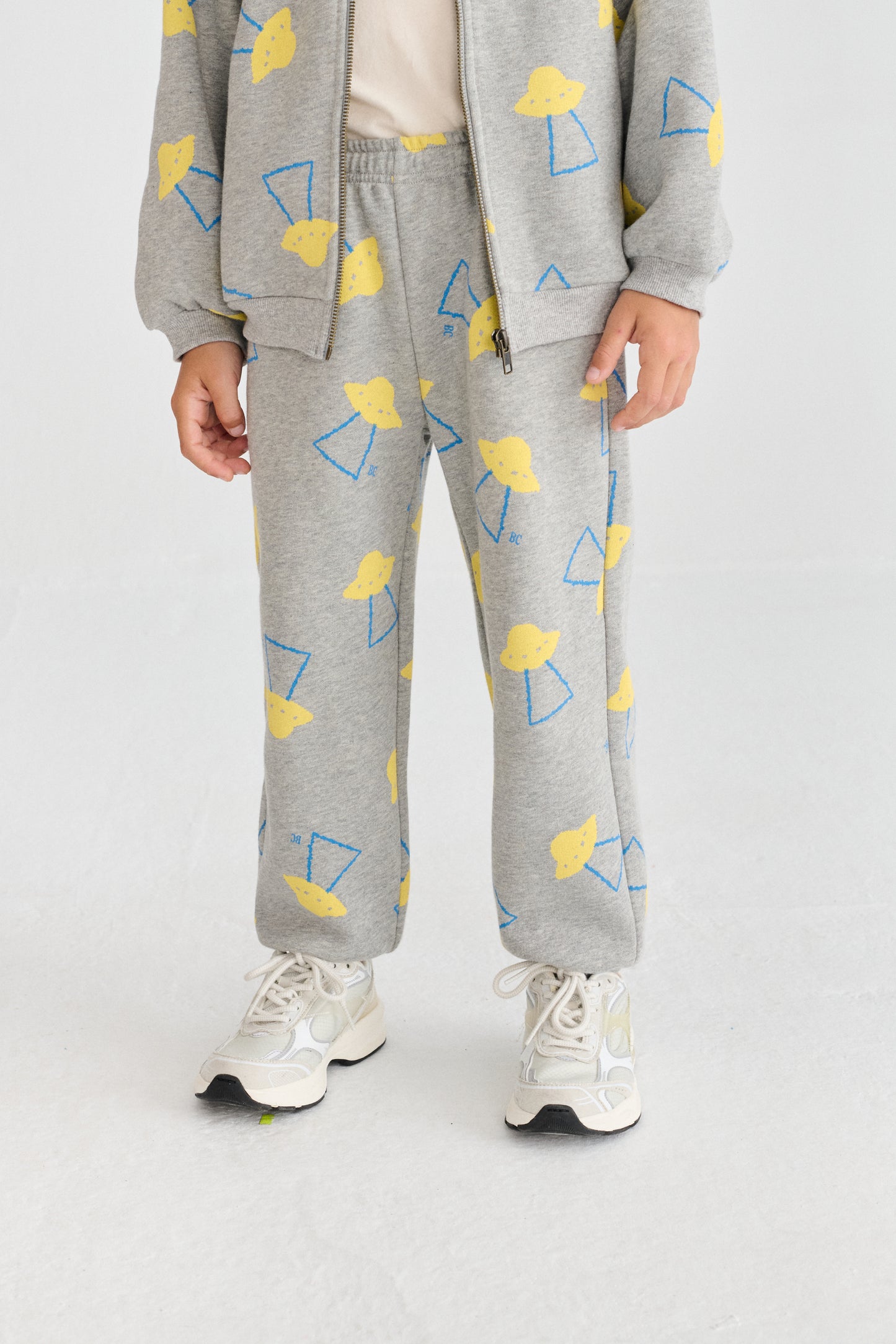 Pantalón jogger con estampado Pixel Abduction
