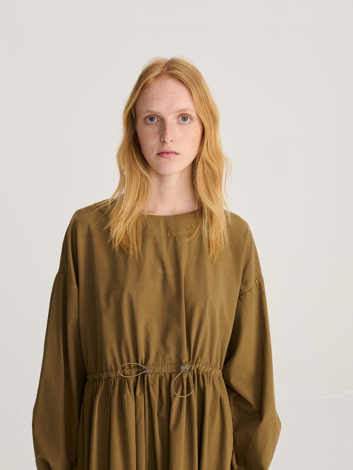 Vestit de popelín amb cintura elàstica