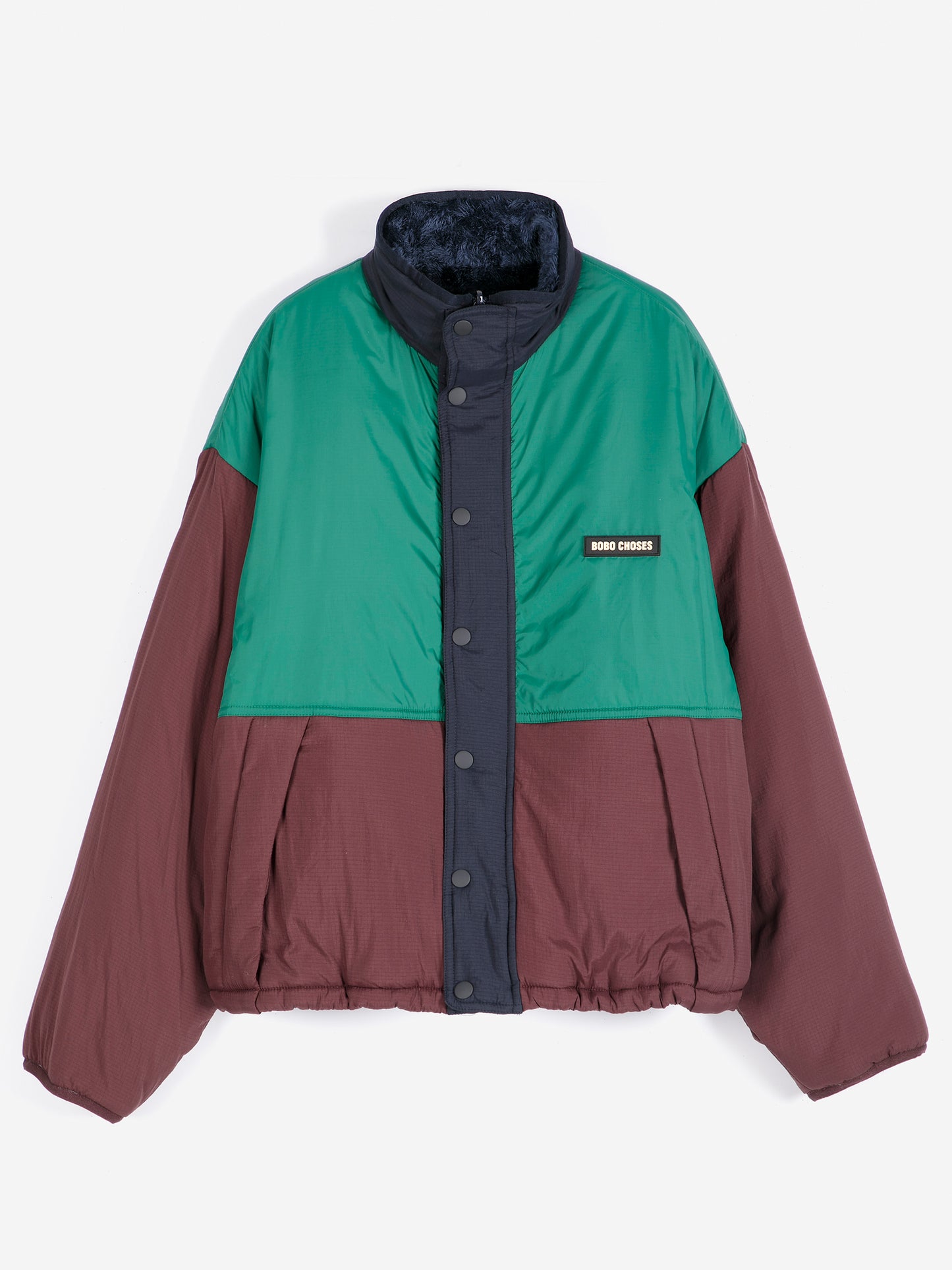 Chaqueta sherpa suave y reversible de nailon