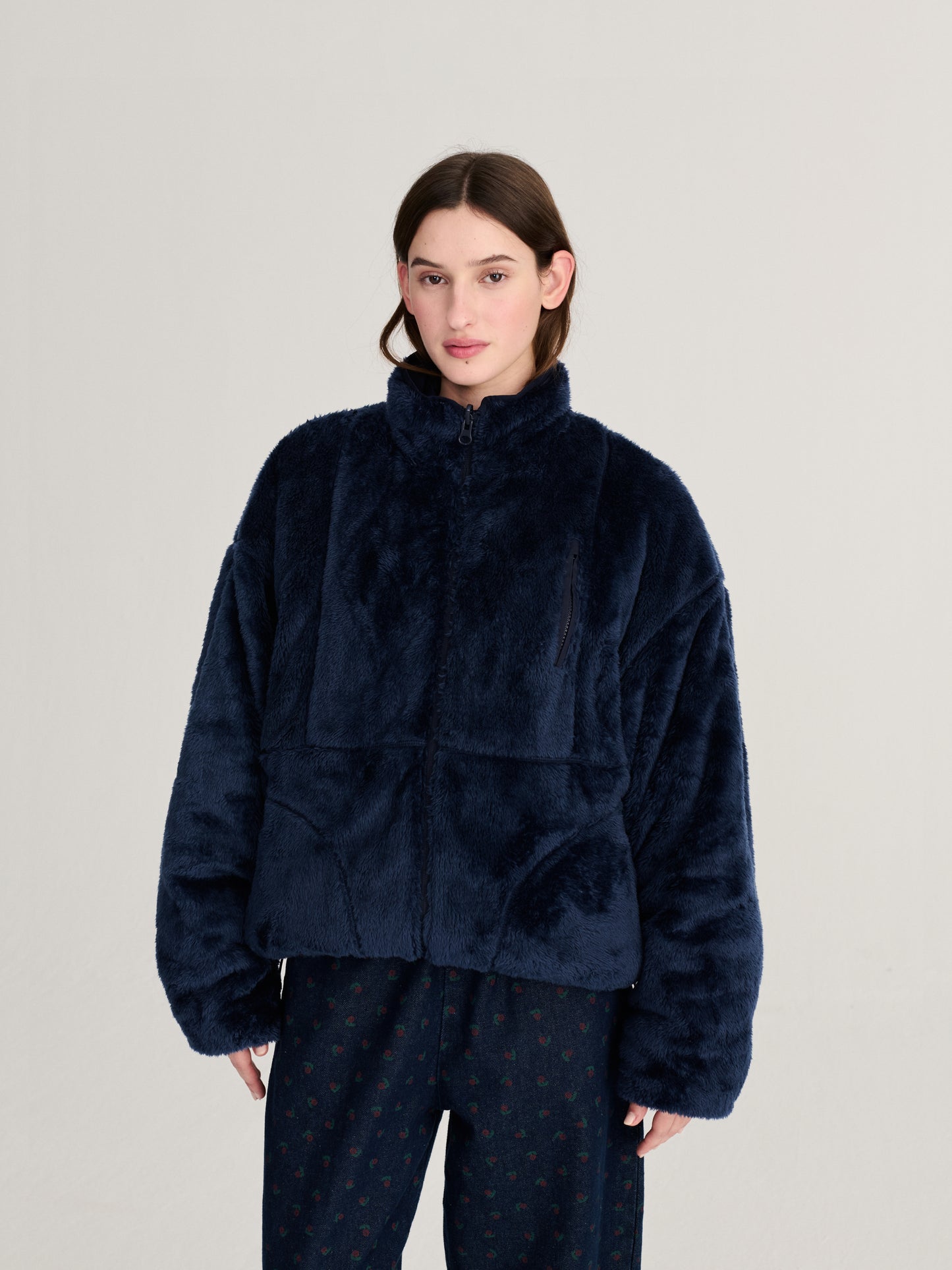 Chaqueta sherpa suave y reversible de nailon